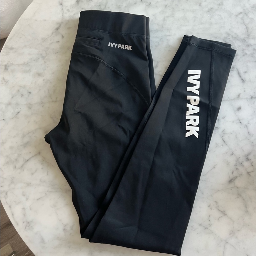 Ivy Park Women's "V" Mid-Rise Full Length Sculpted Leggings